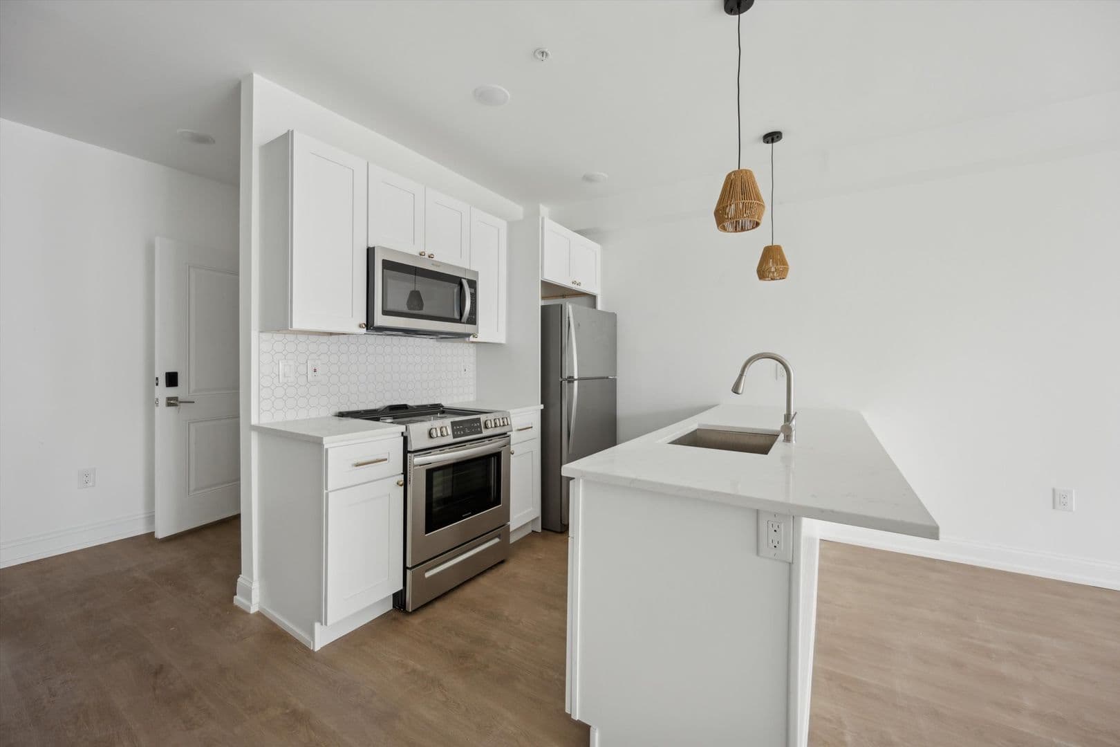 Philadelphia Apartment: 1614 Ridge Ave