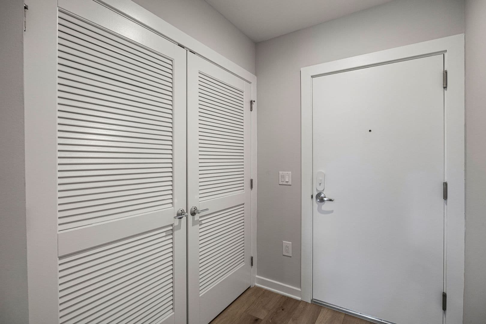 Philadelphia Apartment: 3449 Scotts Ln