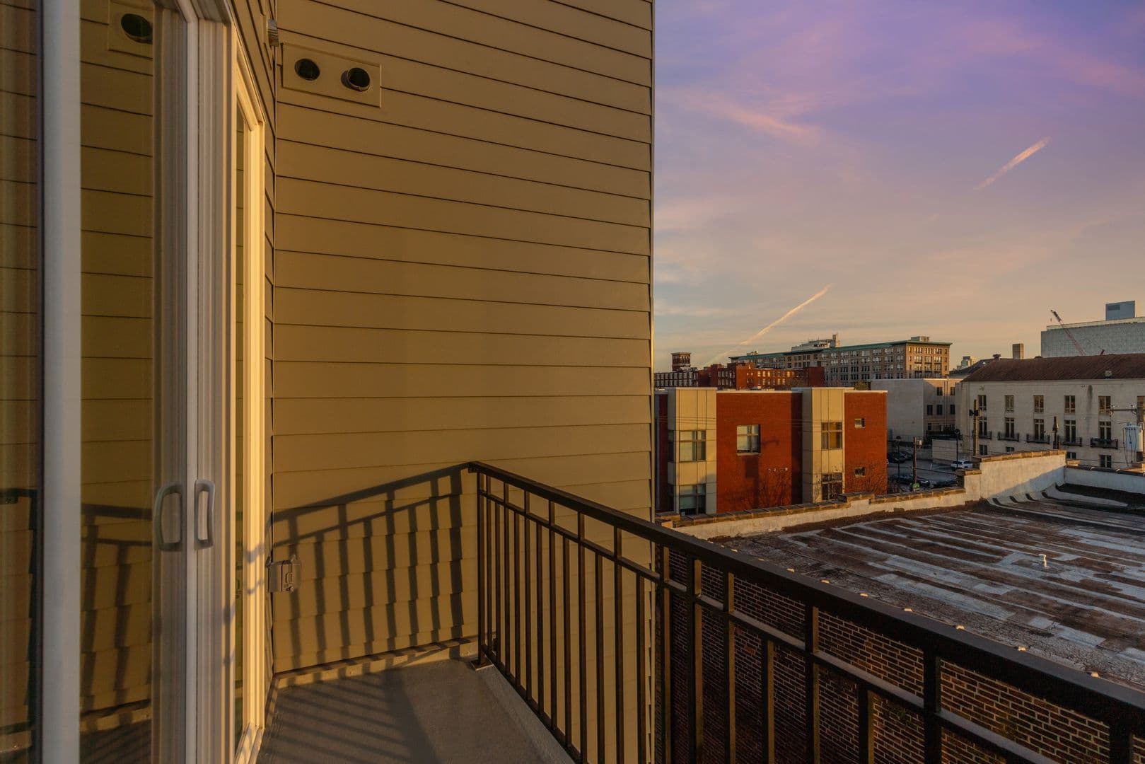 Philadelphia Apartment: 710 N 16th St
