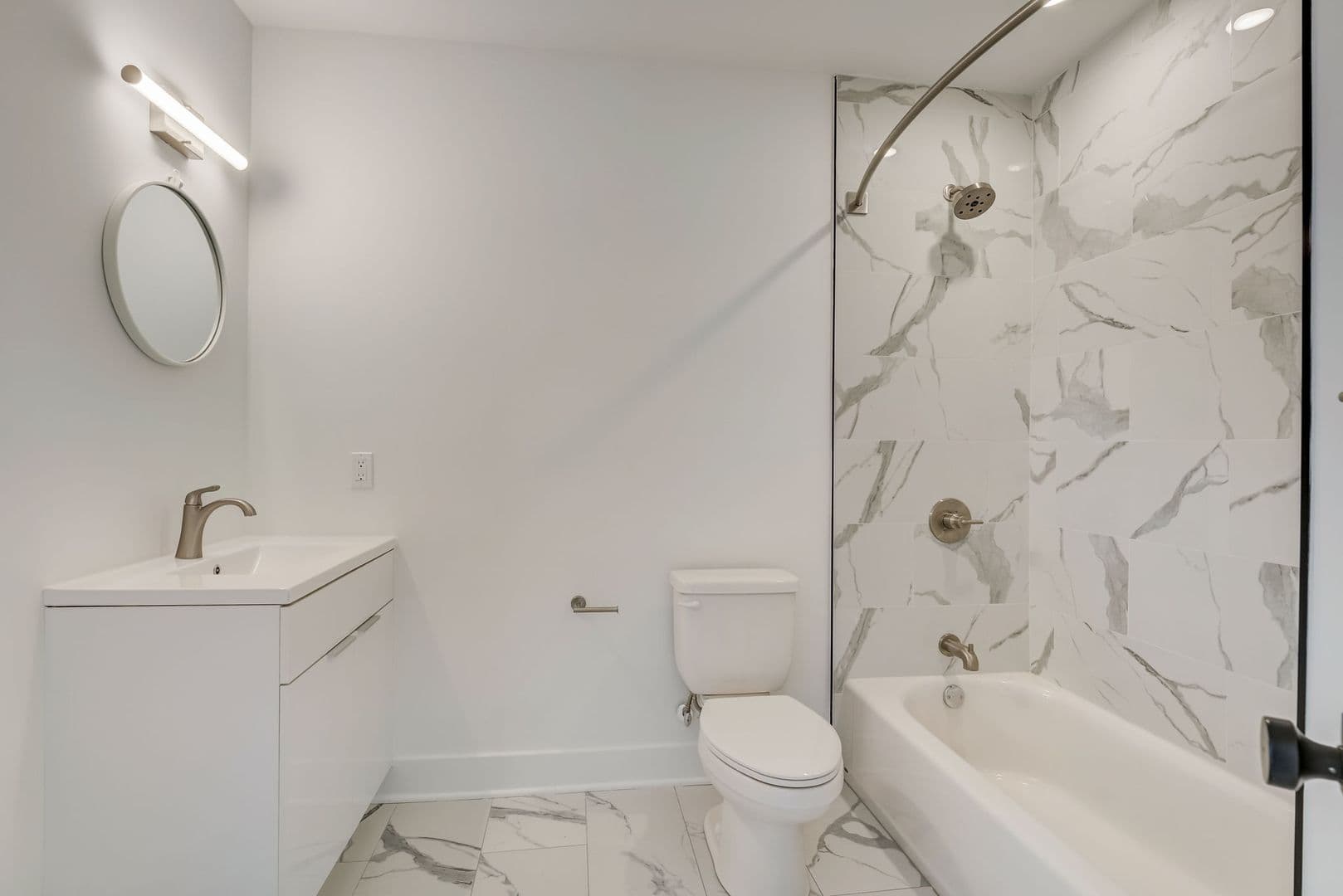 Philadelphia Apartment: 4200 Lancaster Avenue