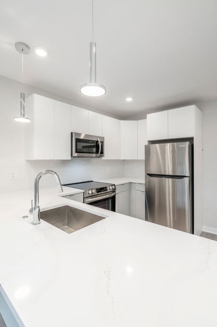 Philadelphia Apartment: 3449 Scotts Ln
