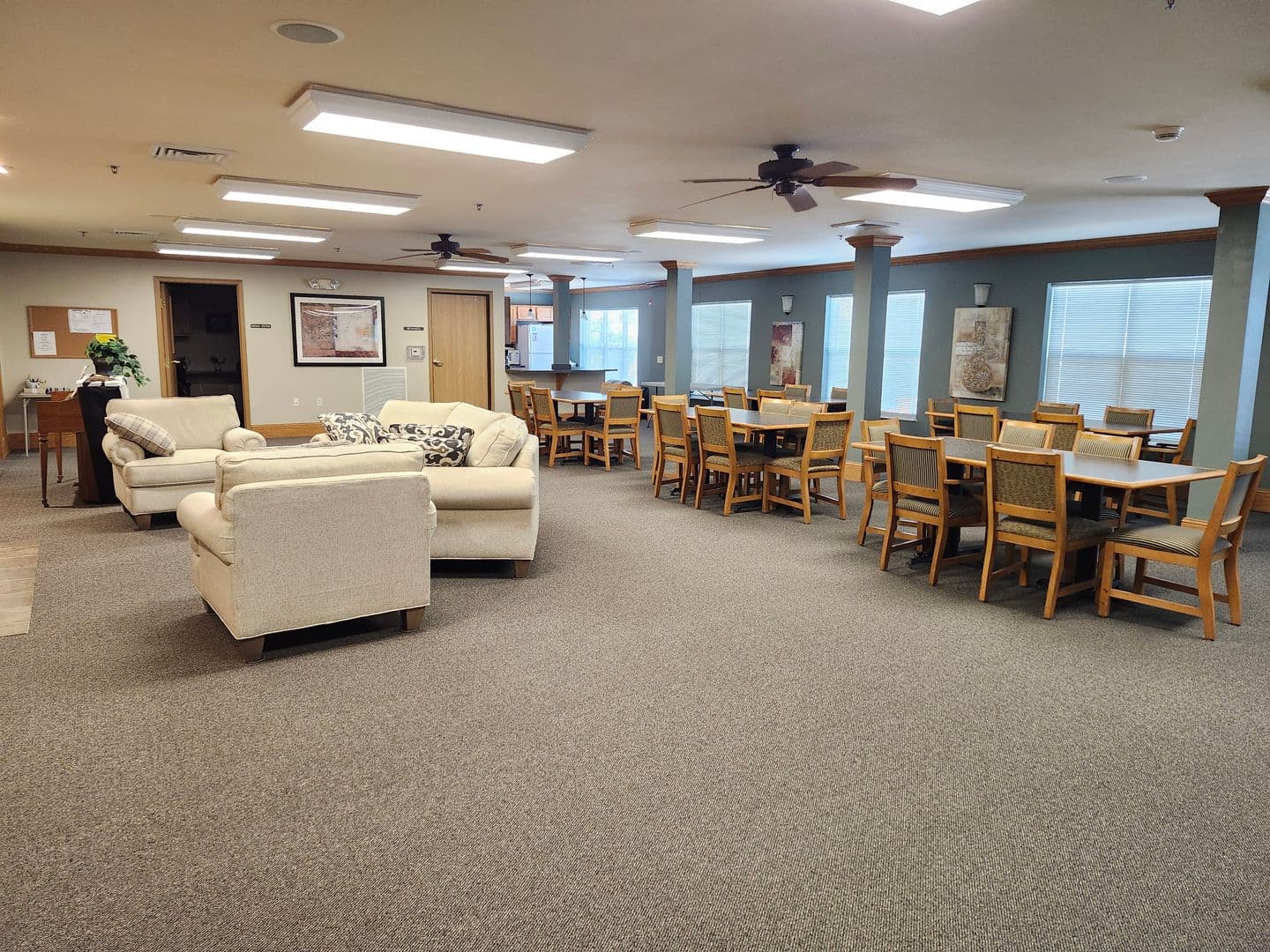 Green Bay Apartment: 445 Cardinal Lane