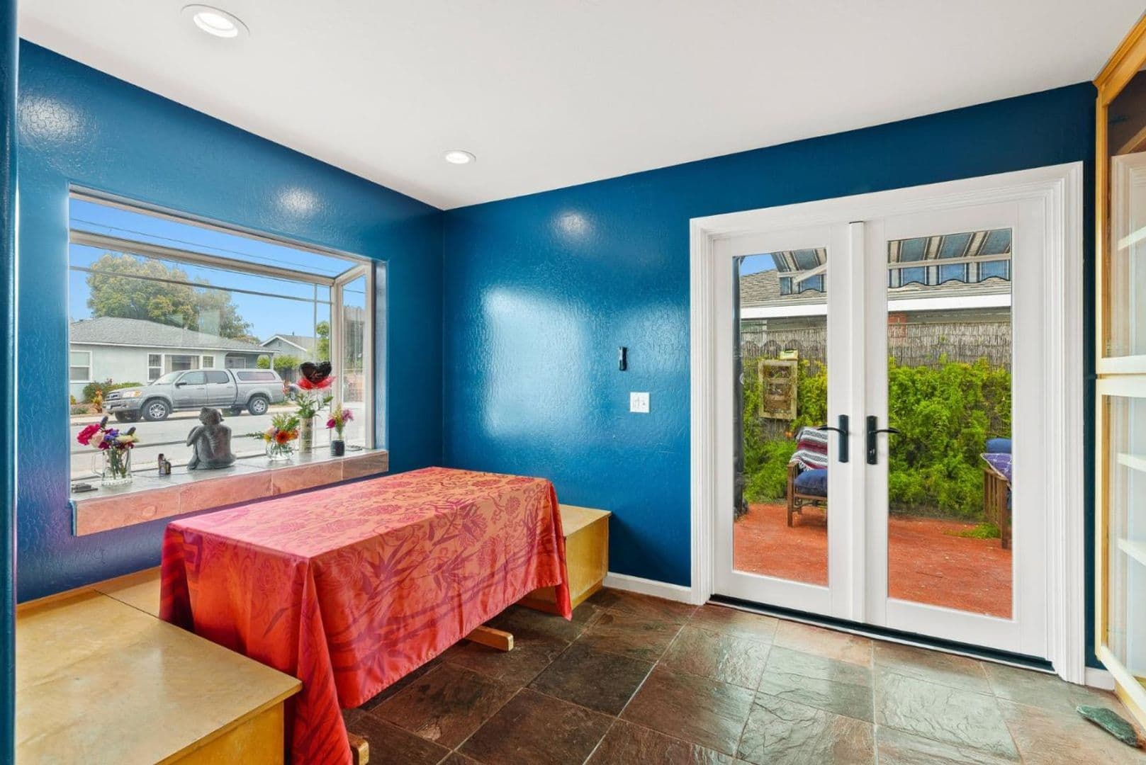 Santa Cruz Apartment: 531 Dufour Street