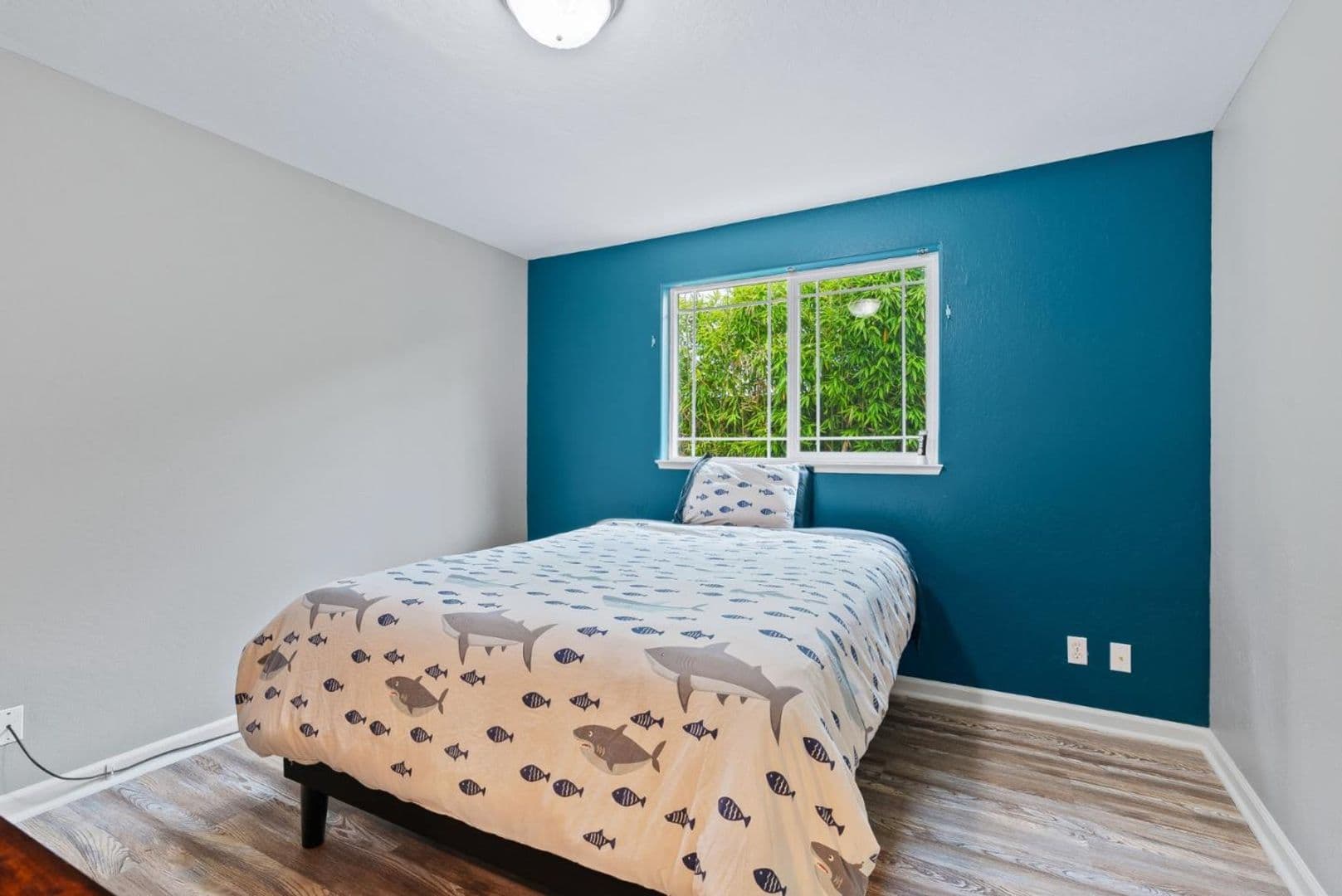 Santa Cruz Apartment: 531 Dufour Street