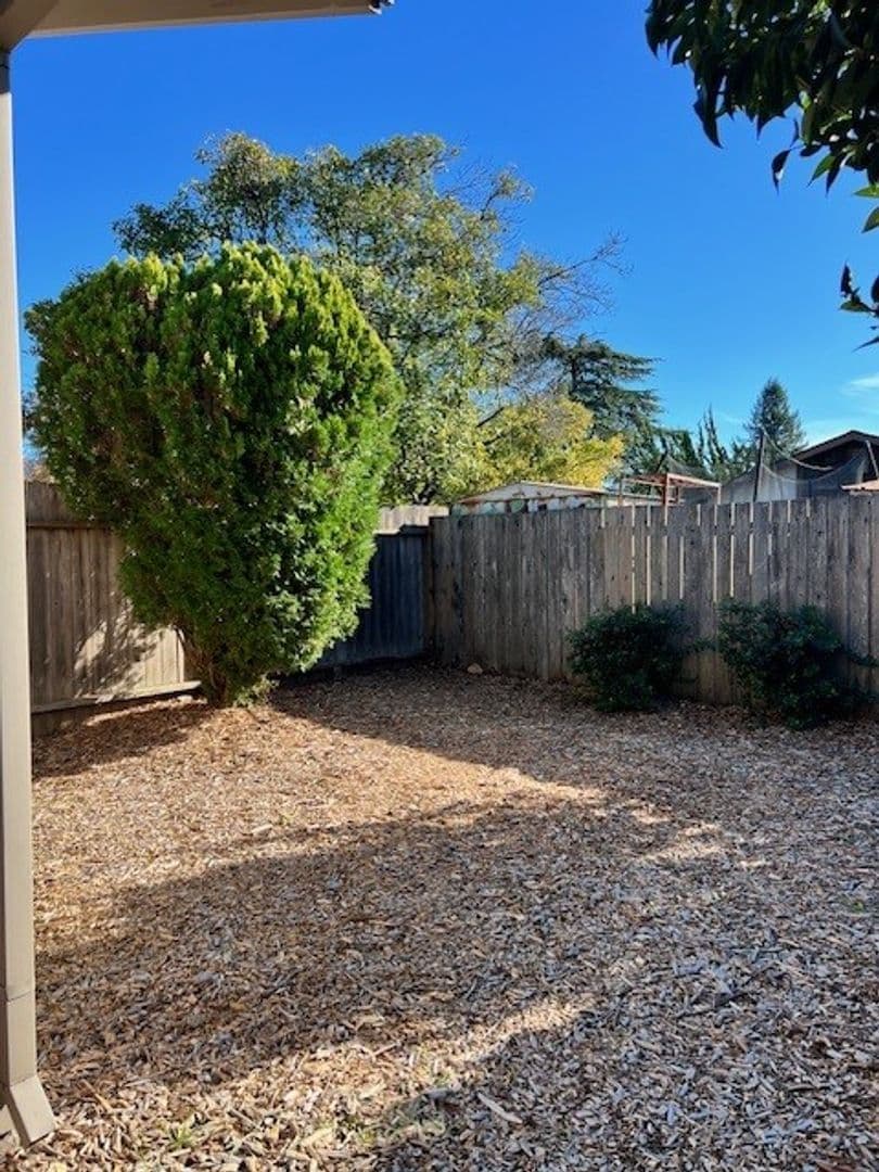 Napa Apartment: 1154/1158 Lisa Court
