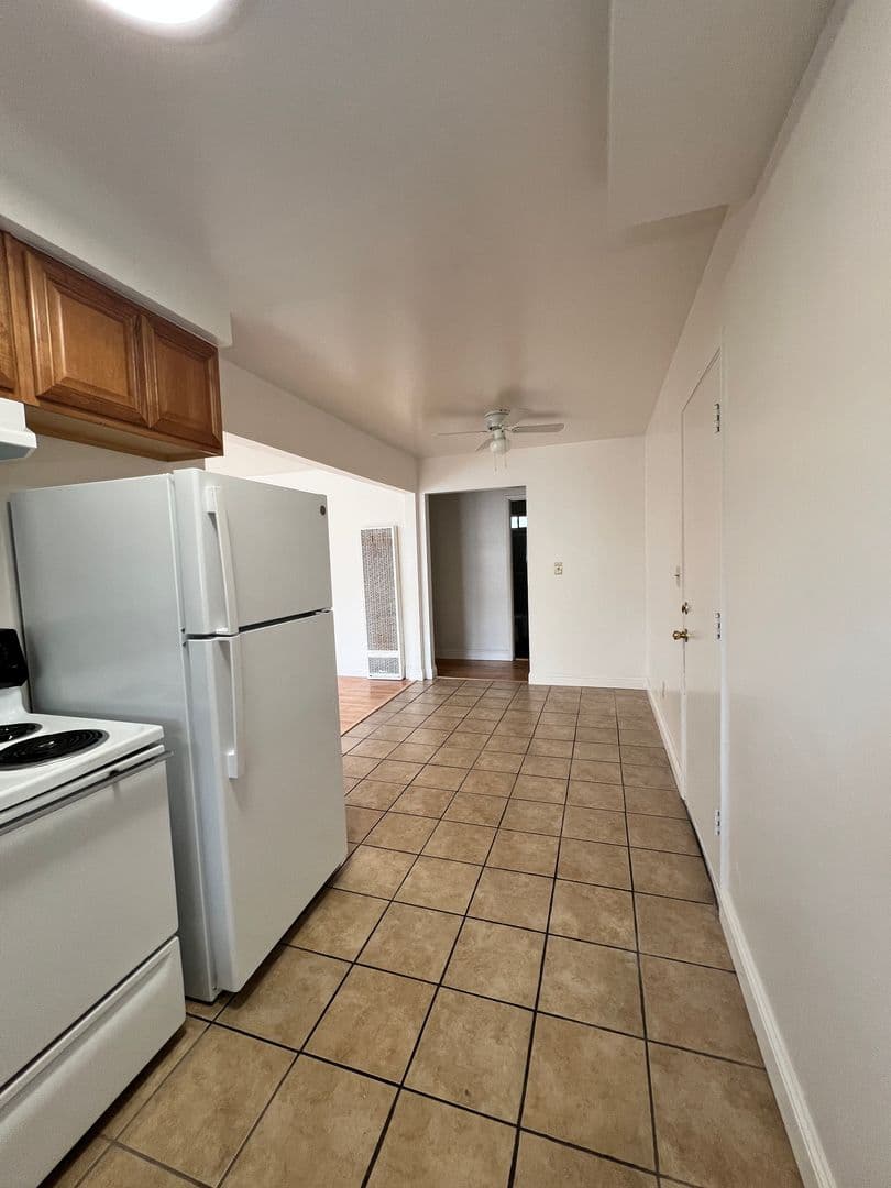 St. Helena Apartment: 1018-1040 Allison Avenue