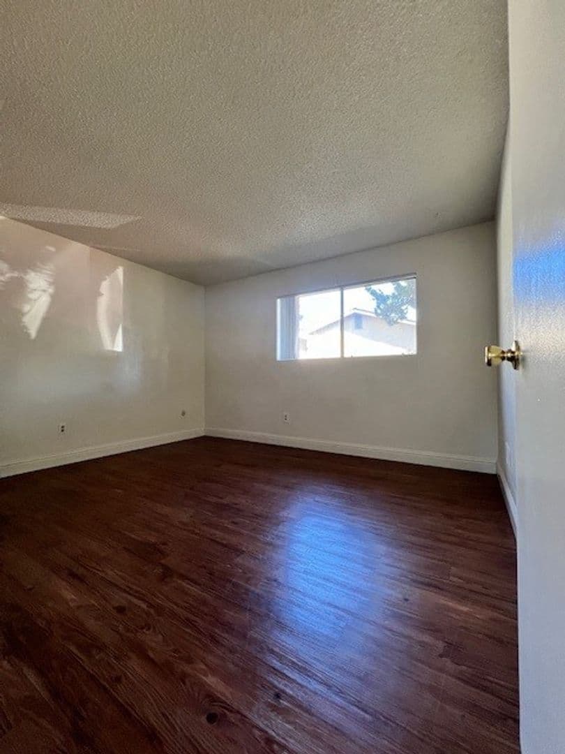 Napa Apartment: 1154/1158 Lisa Court