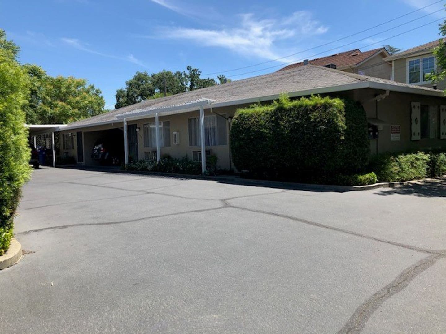 St. Helena Apartment: 1018-1040 Allison Avenue