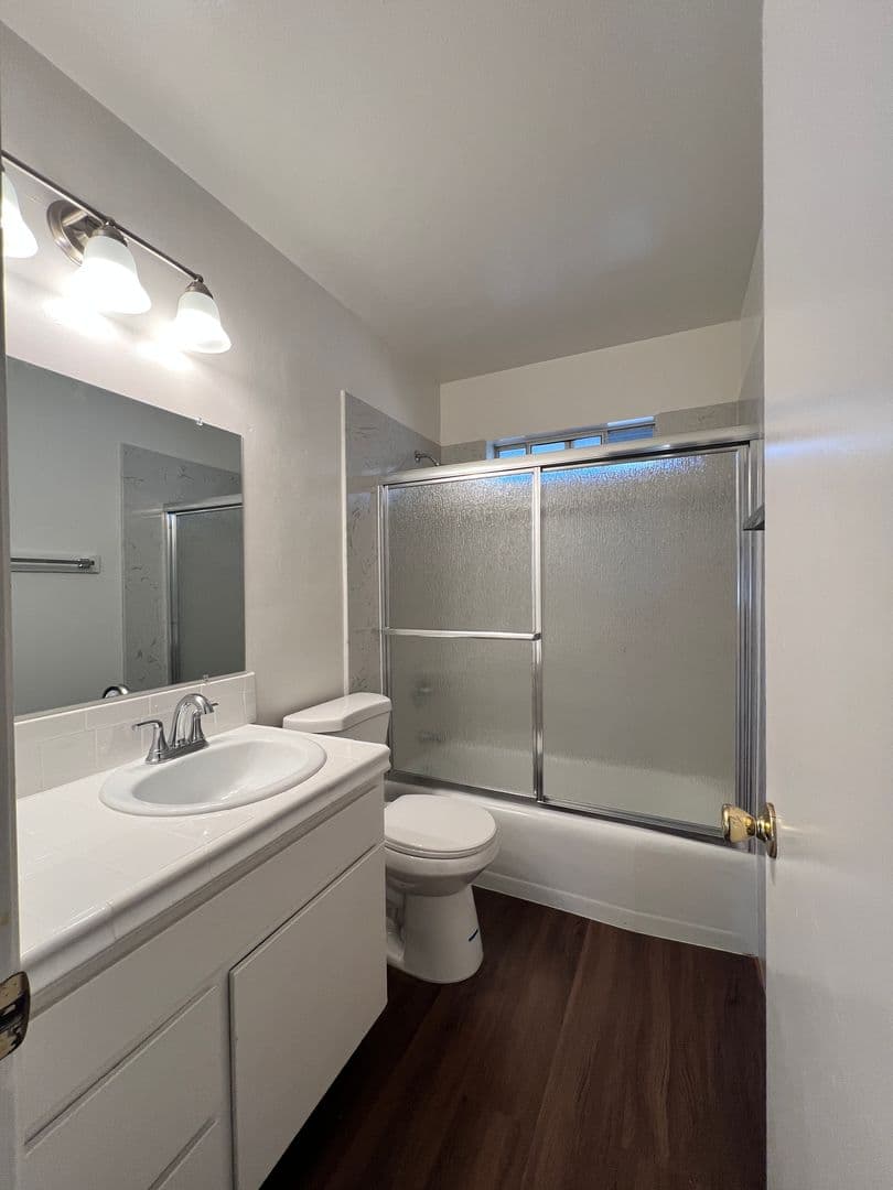St. Helena Apartment: 1018-1040 Allison Avenue