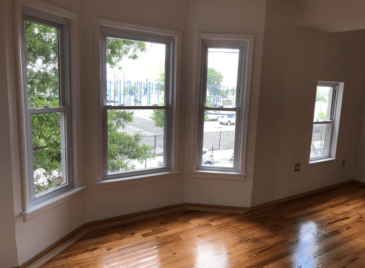 Newark Apartment: 15 Fulton St