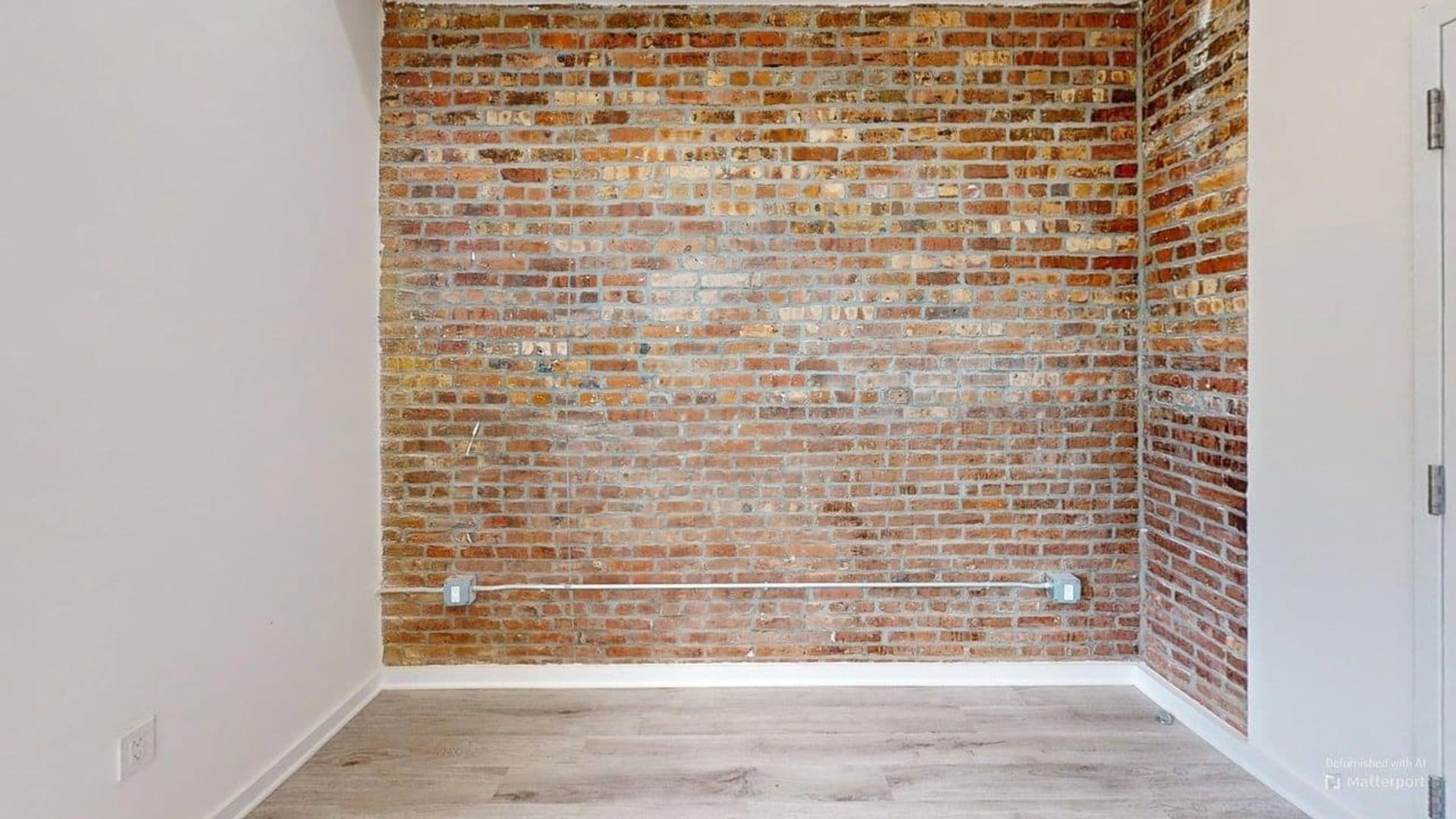 Newark Apartment: 70 Roseville Ave