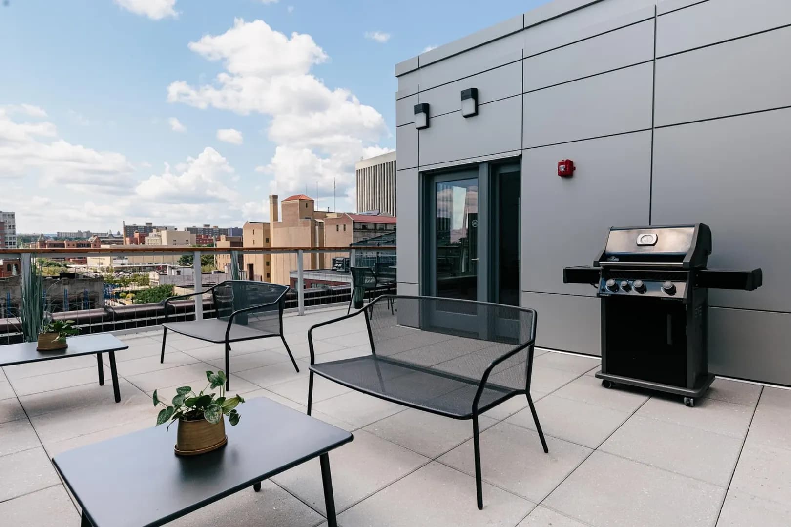 Newark Apartment: 10 Central Ave