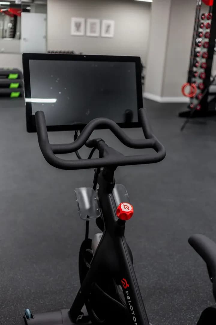 Newark Apartment: 10 Central Ave