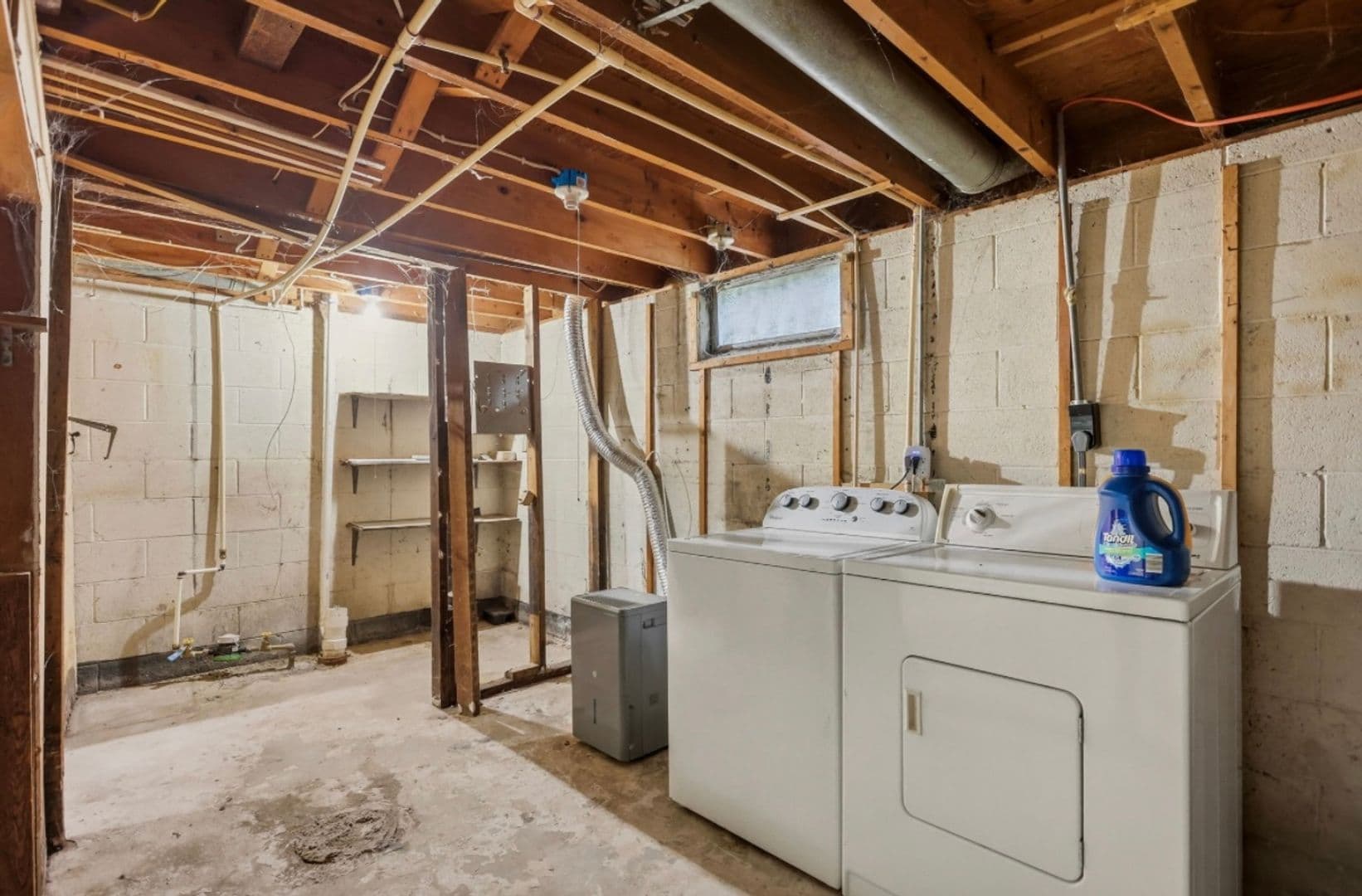 Saginaw House: 514 S 22nd St.