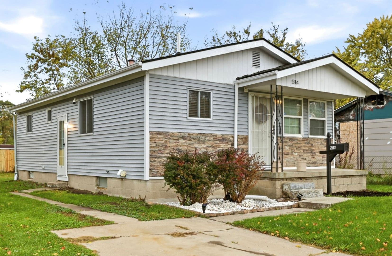 Saginaw House: 514 S 22nd St.