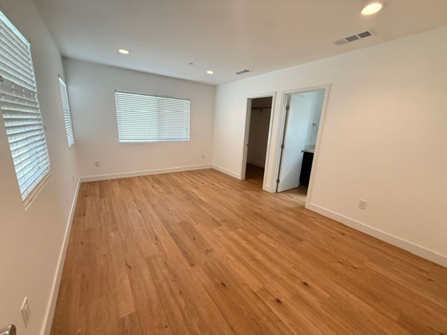 MONTEREY PARK House: 433 W HAMMEL ST