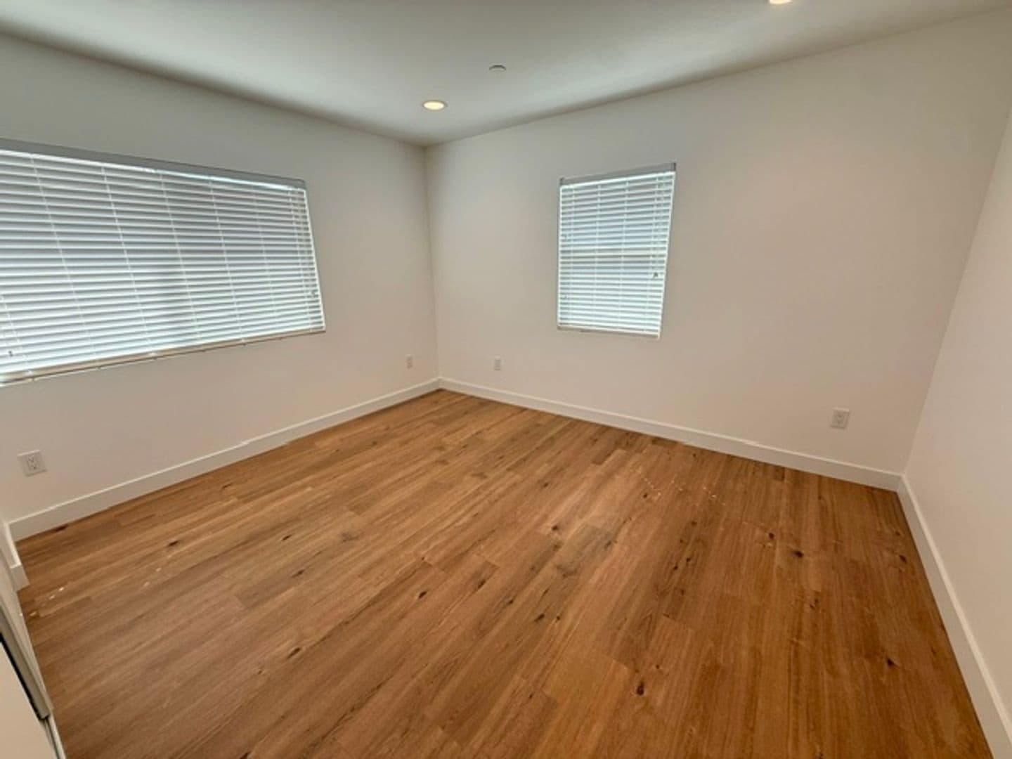 MONTEREY PARK House: 433 W HAMMEL ST