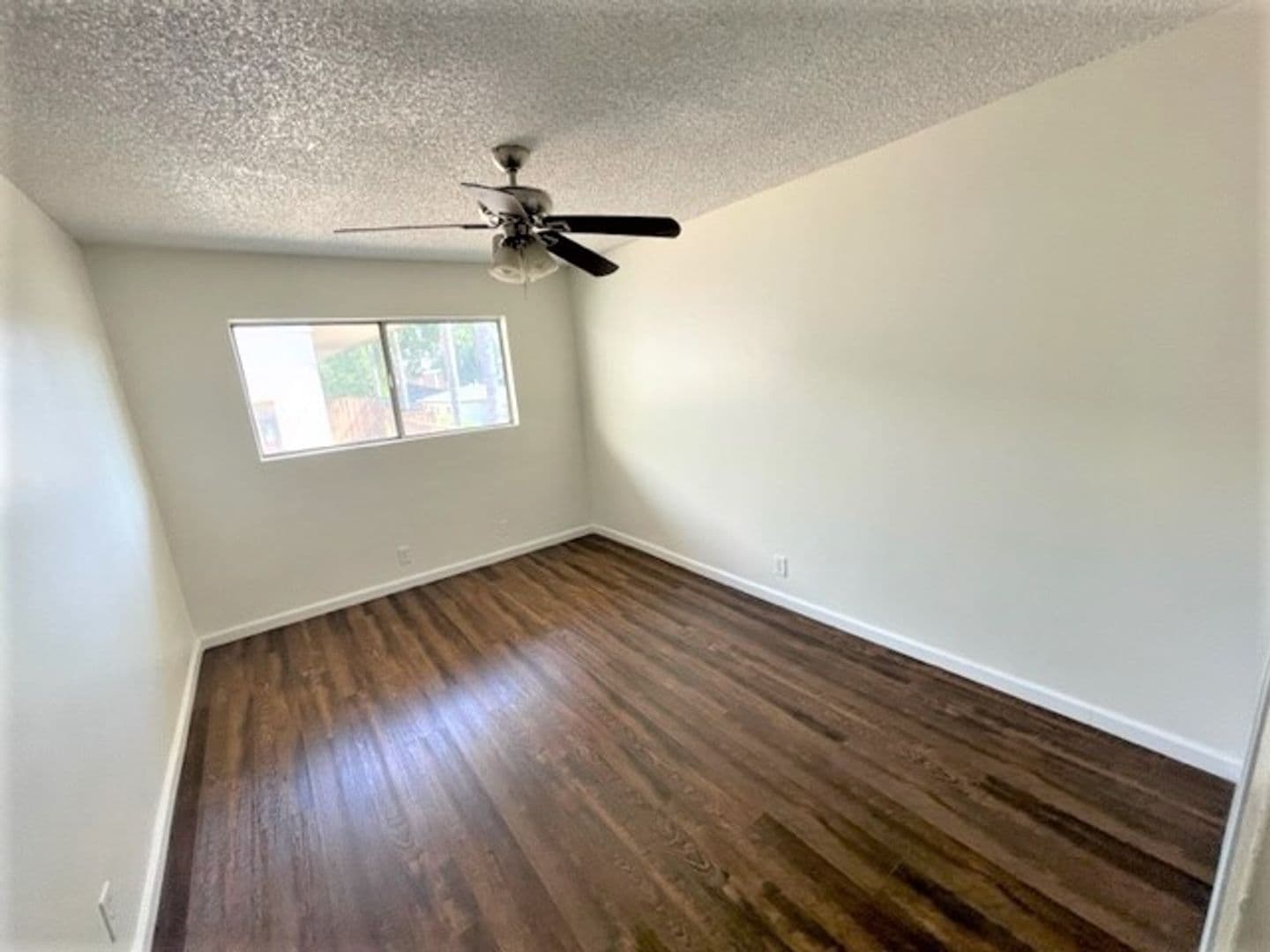 BELLFLOWER Apartment: 9830 RAMONA ST