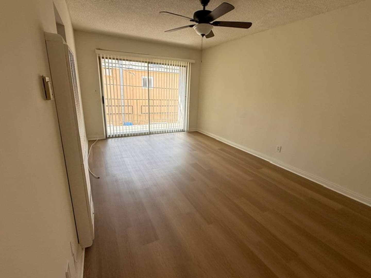 LYNWOOD Apartment: 3360 MARTIN L. KING - 15