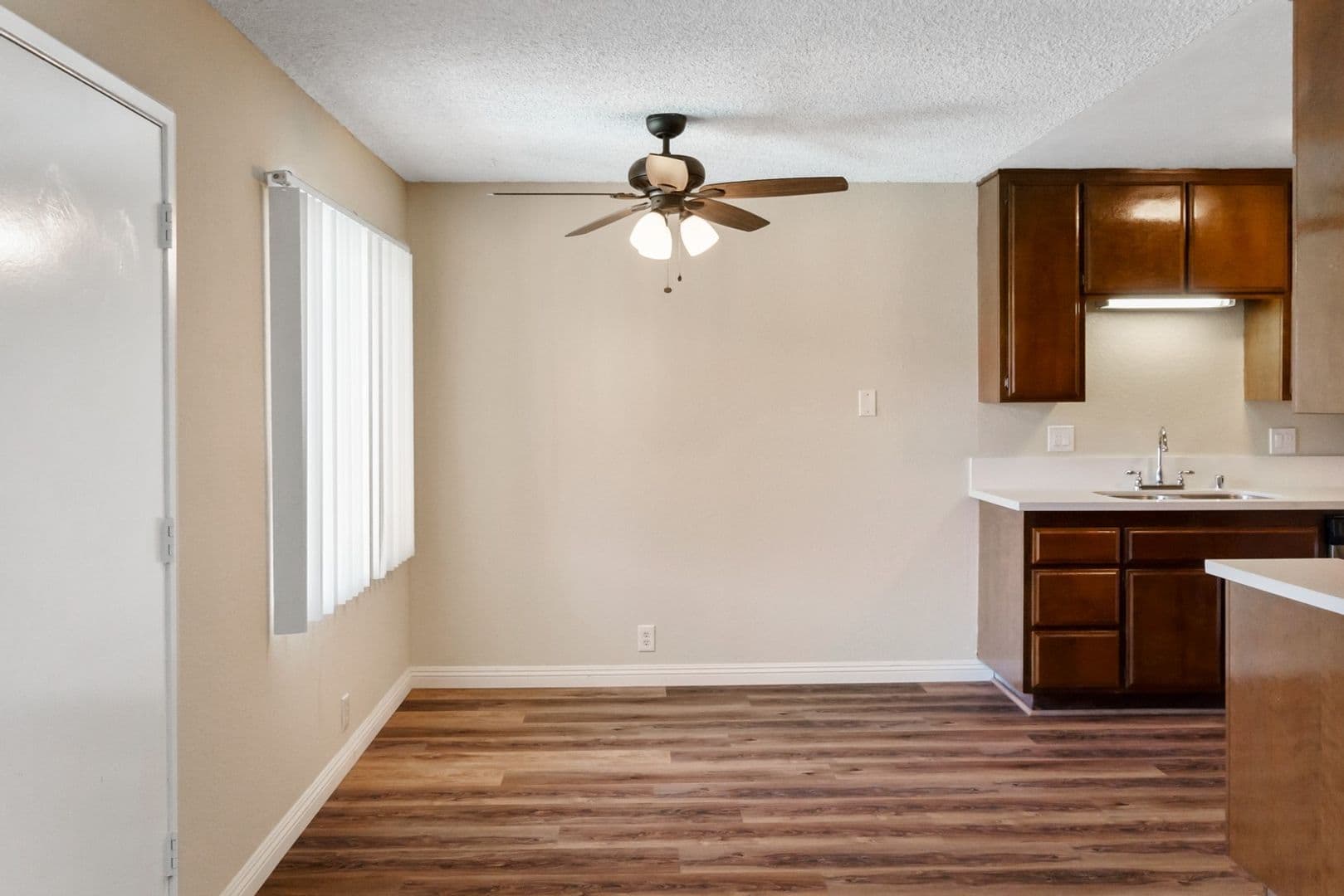 BELLFLOWER Apartment: 17818 WOODRUFF AVENUE