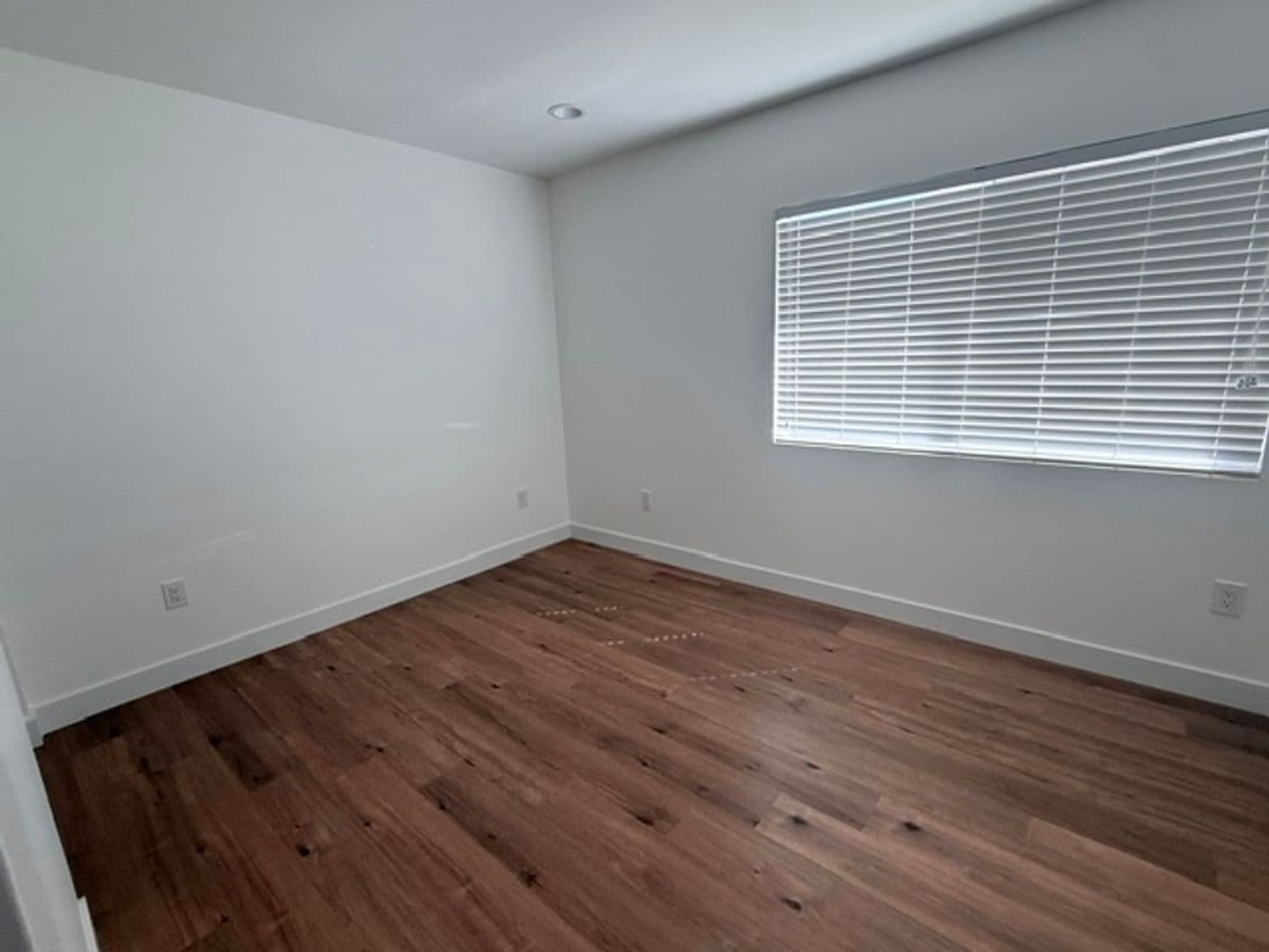 MONTEREY PARK House: 433 W HAMMEL ST