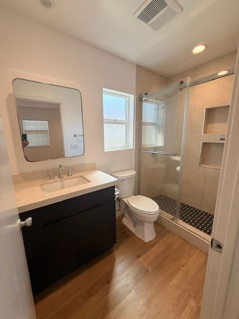 MONTEREY PARK House: 433 W HAMMEL ST