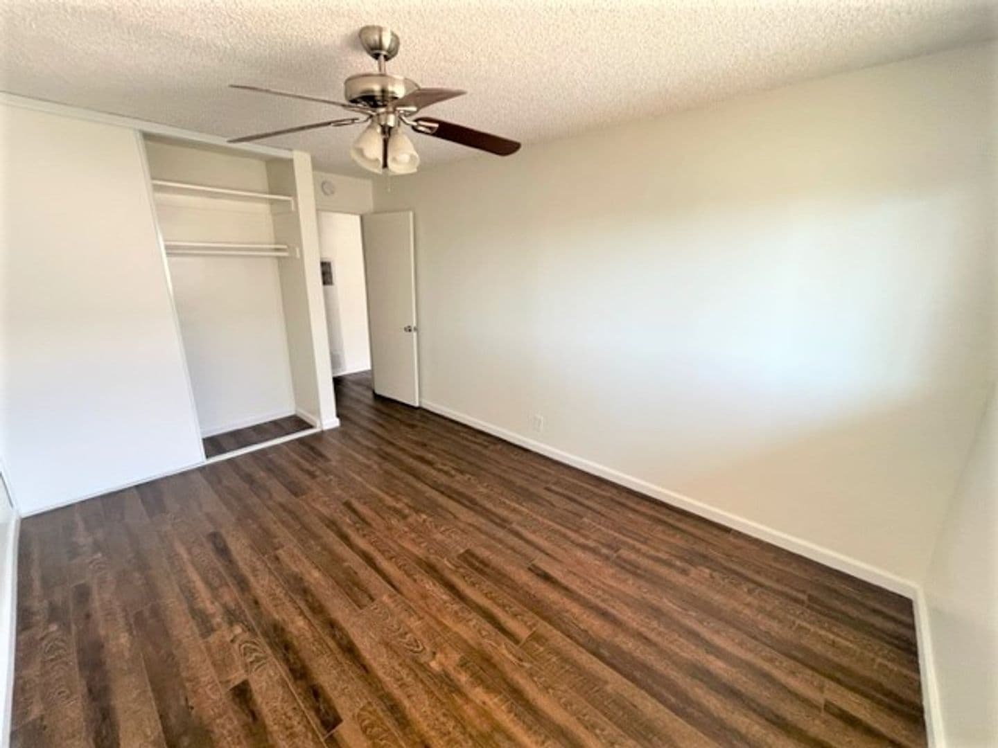 BELLFLOWER Apartment: 9830 RAMONA ST