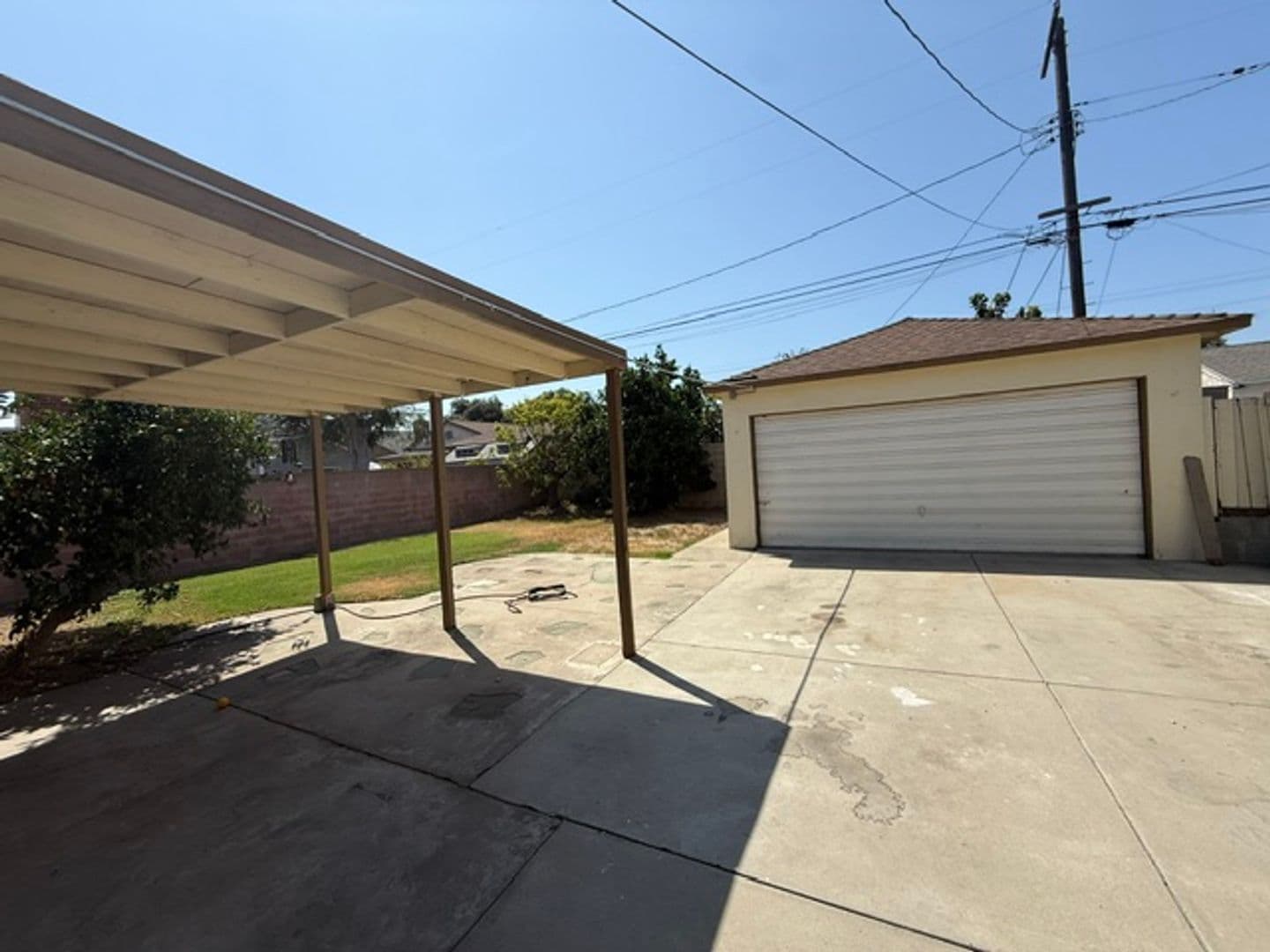 LAKEWOOD House: 6008 GREENMEADOW RD
