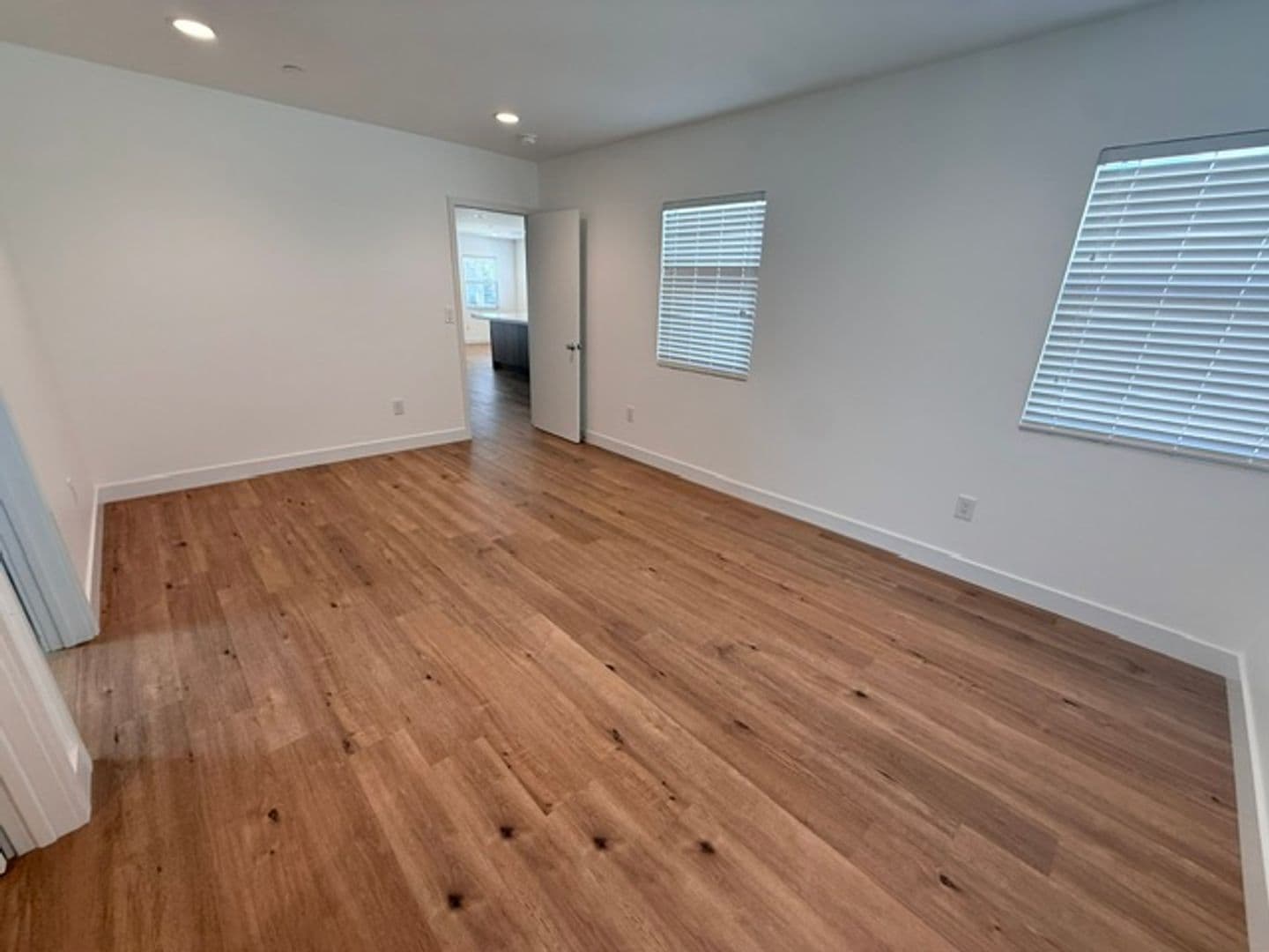MONTEREY PARK House: 433 W HAMMEL ST