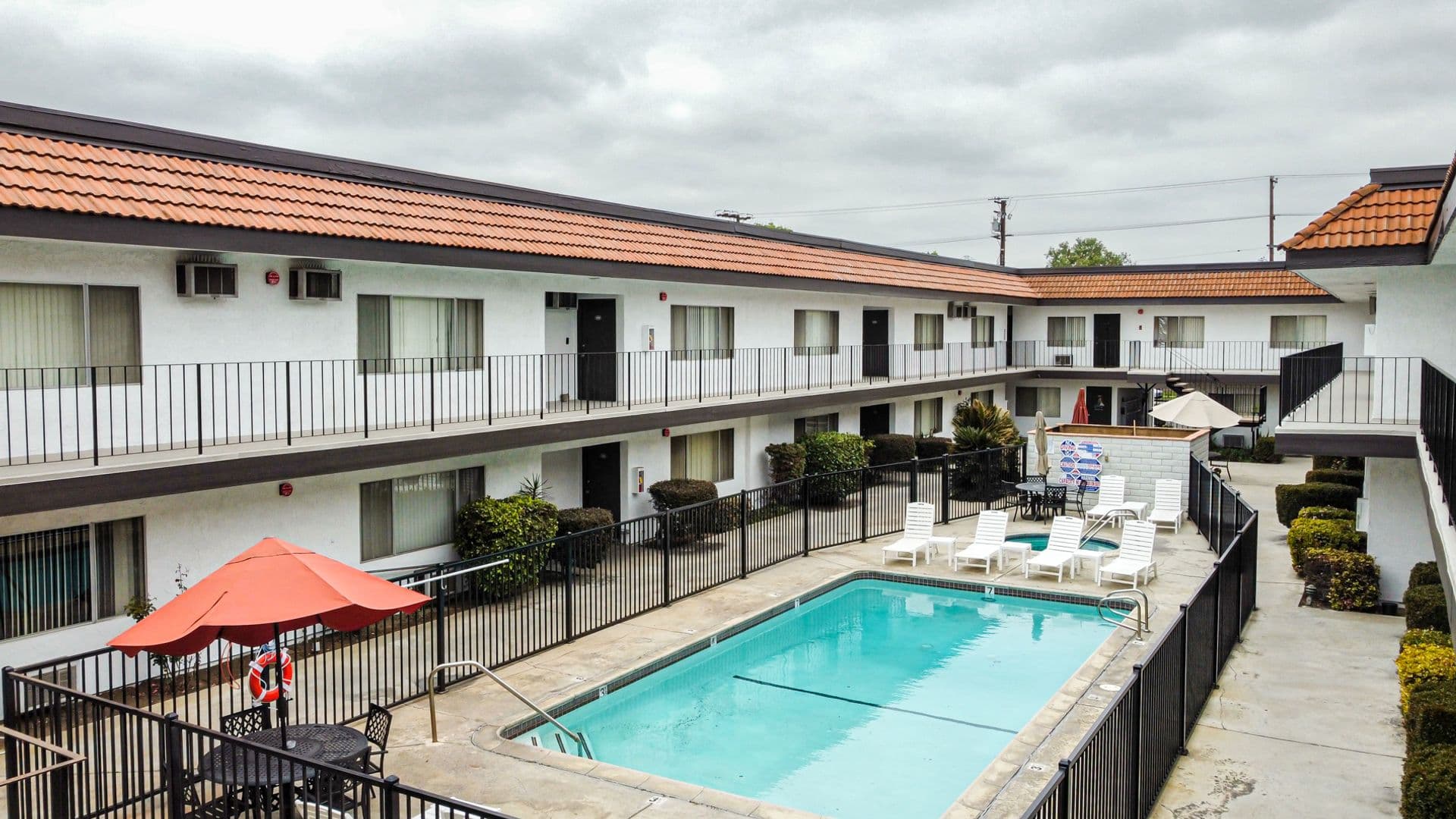 BELLFLOWER Apartment: 17818 WOODRUFF AVENUE
