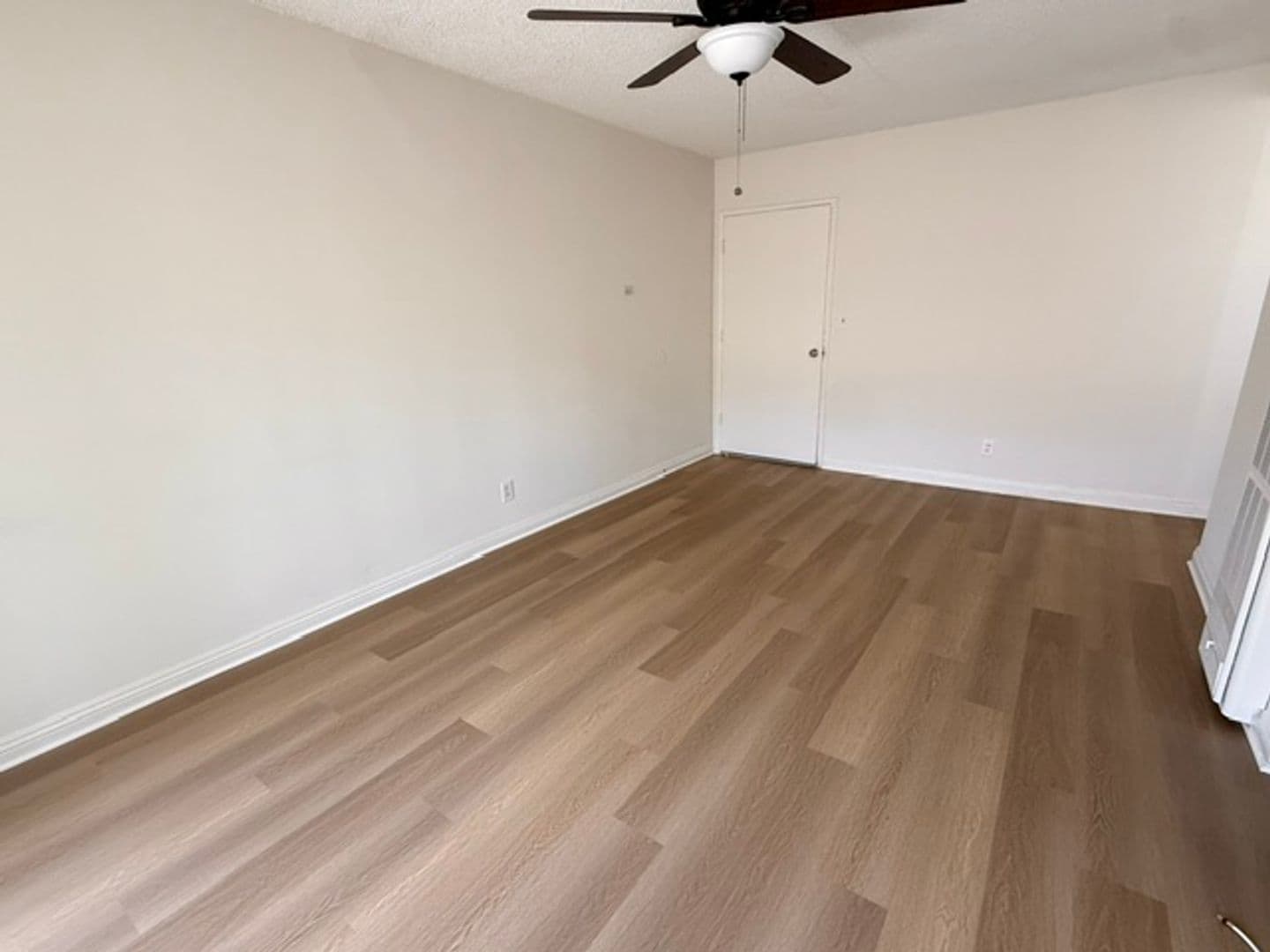 LYNWOOD Apartment: 3360 MARTIN L. KING - 15