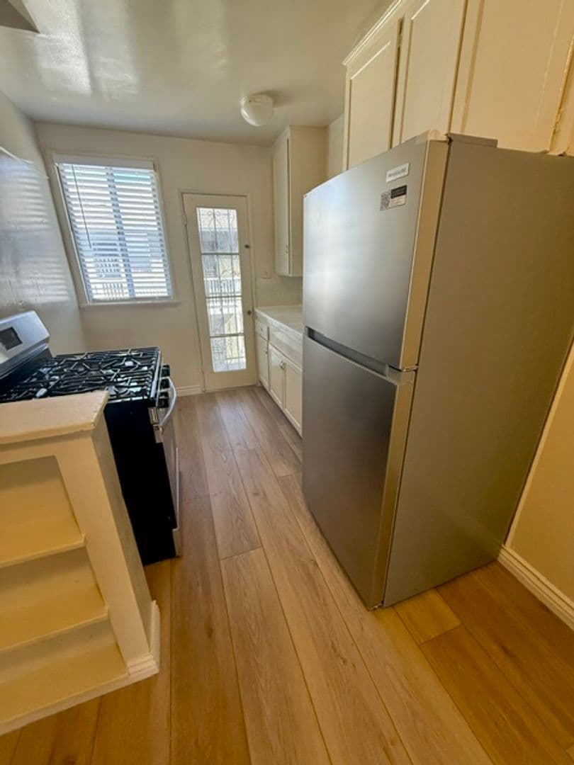 LONG BEACH Apartment: 4621 BANNER DR