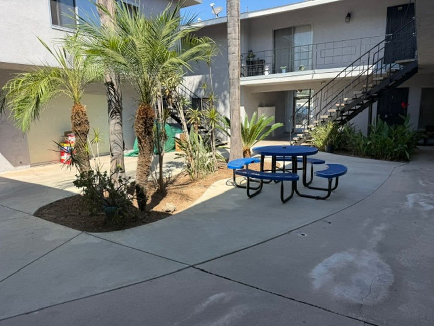 LYNWOOD Apartment: 3360 MARTIN L. KING - 15