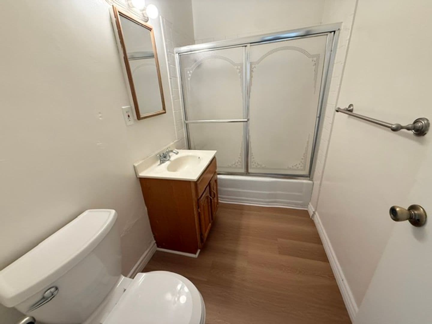 LYNWOOD Apartment: 3360 MARTIN L. KING - 15