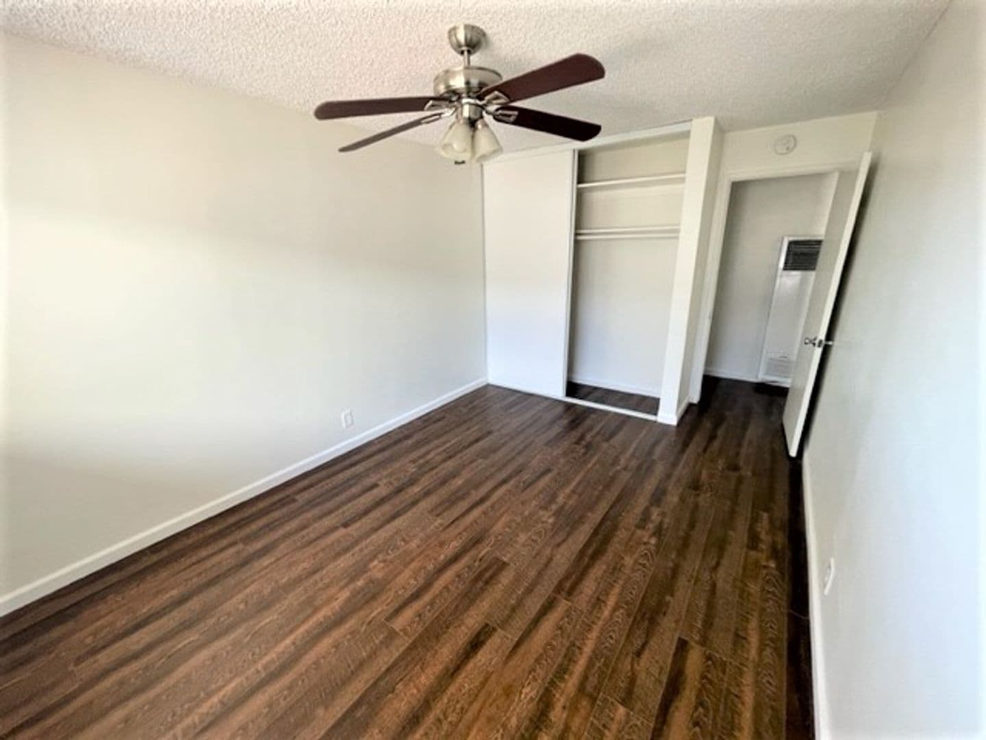 BELLFLOWER Apartment: 9830 RAMONA ST