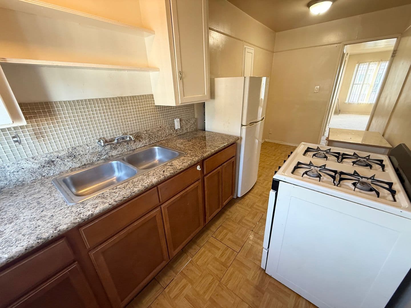 LONG BEACH Apartment: 4621 BANNER DR