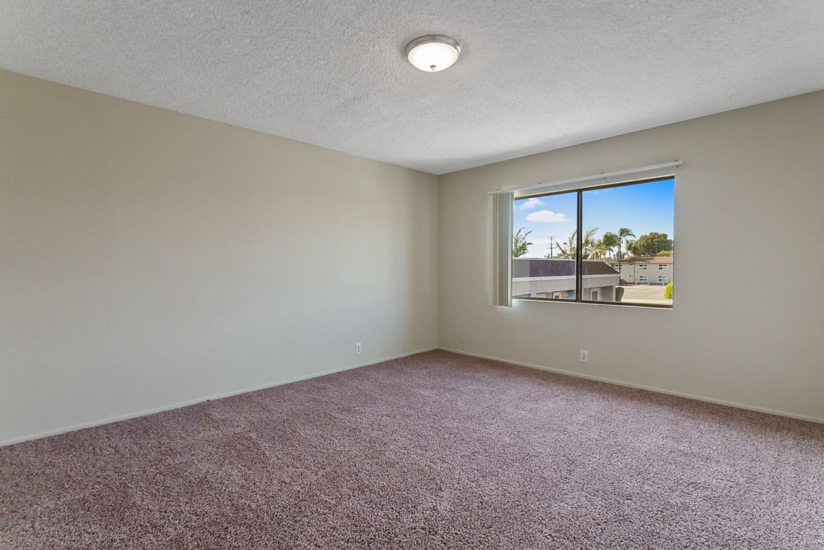 BELLFLOWER Apartment: 17818 WOODRUFF AVENUE