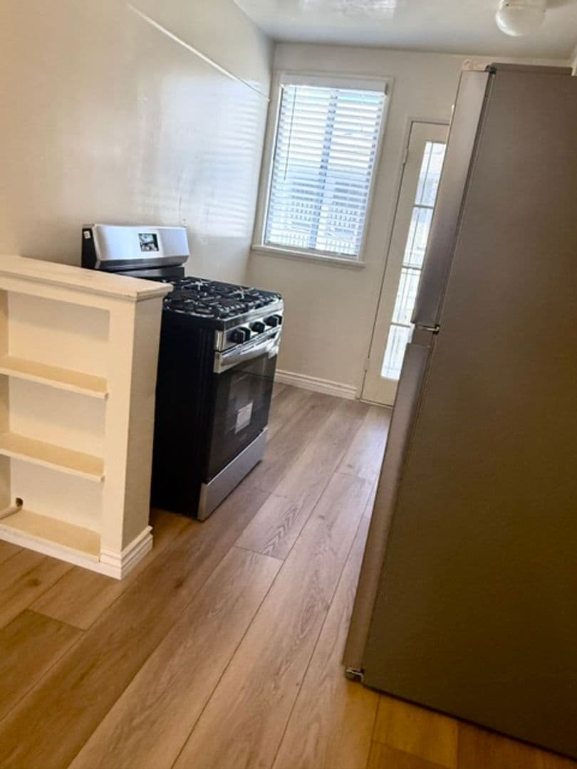 LONG BEACH Apartment: 4621 BANNER DR