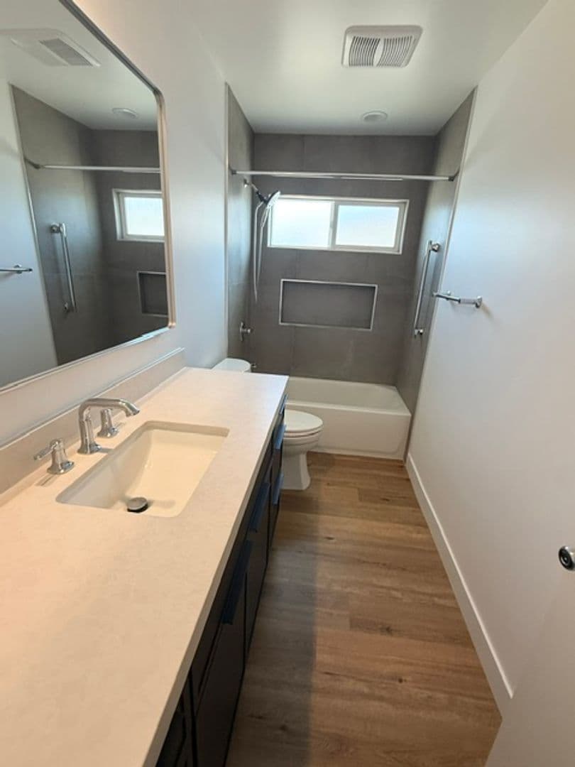 MONTEREY PARK House: 433 W HAMMEL ST