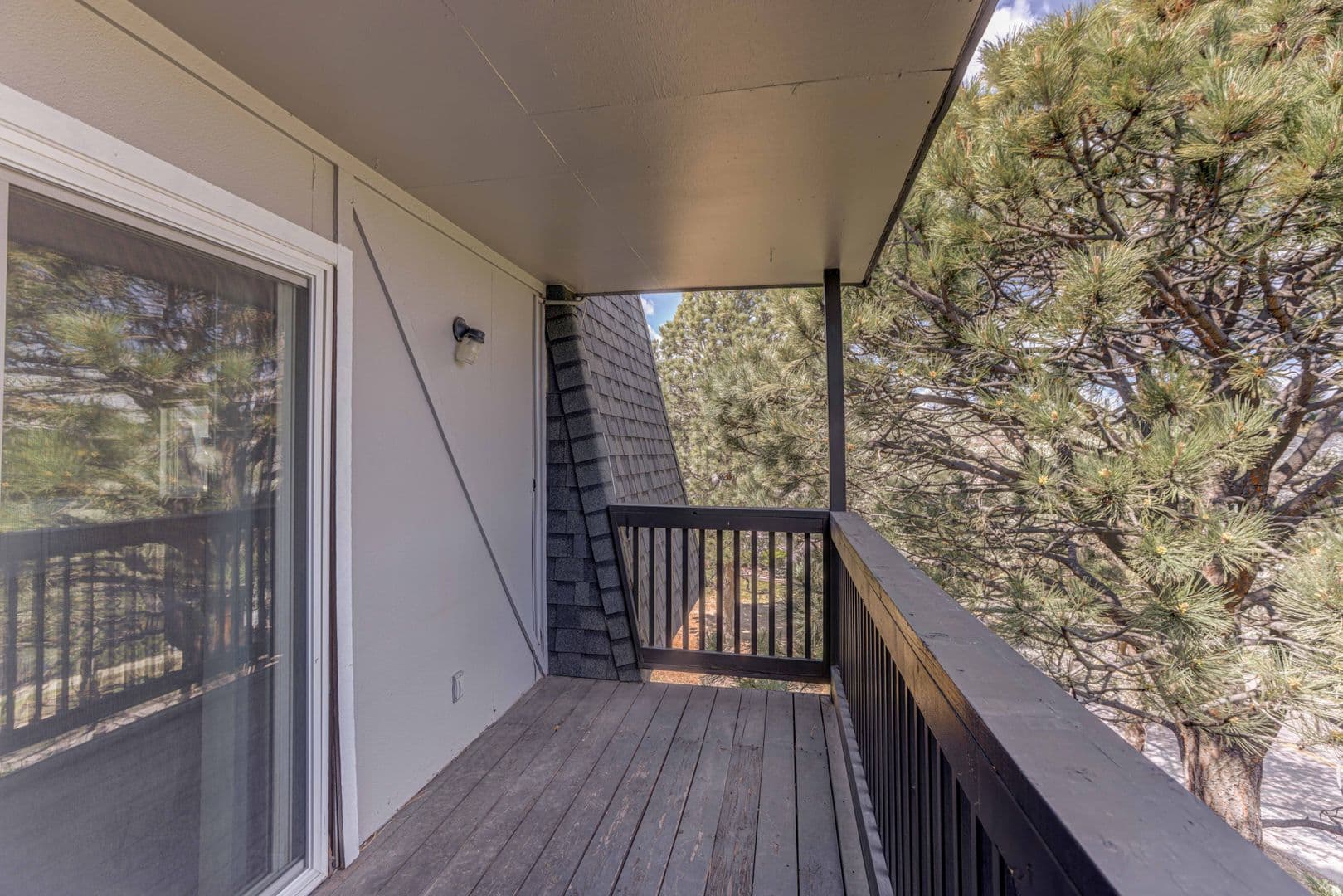 Lakewood Apartment: 13050 West Cedar Drive