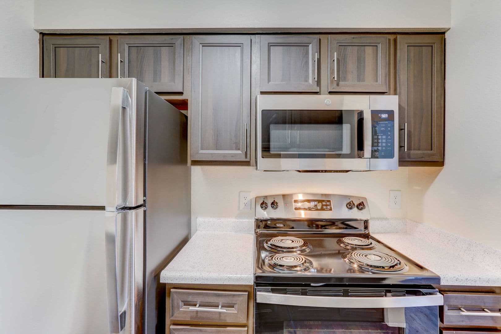 Lakewood Apartment: 12598 W. Dakota Avenue