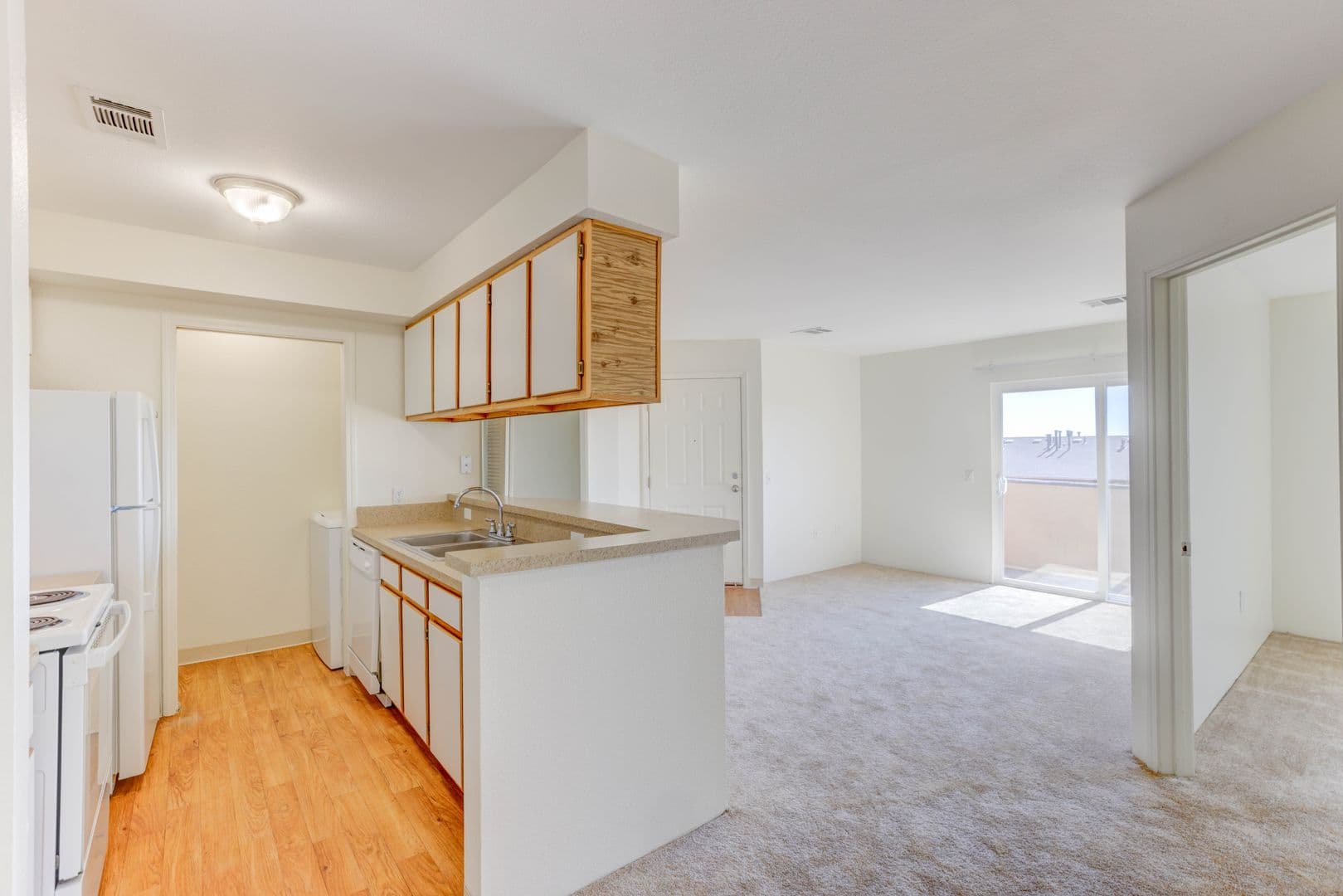 Lakewood Apartment: 12598 W. Dakota Avenue