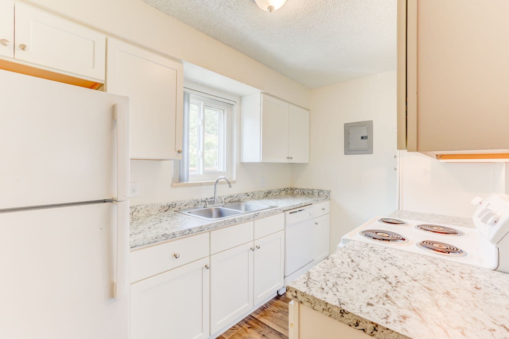 Denver Apartment: 7520 W. Amherst Avenue