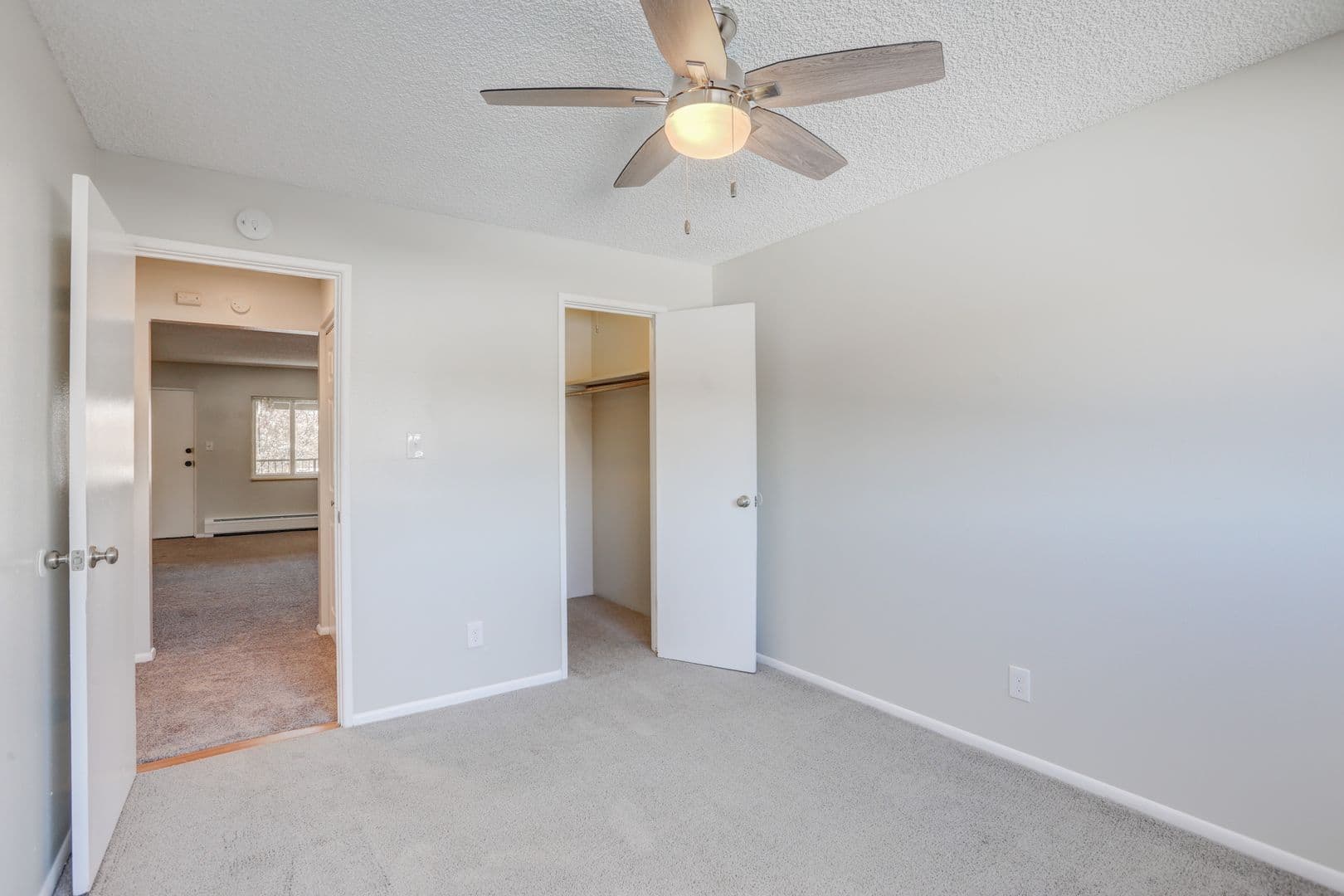 Lakewood Apartment: 7830 West 10th Avenue
