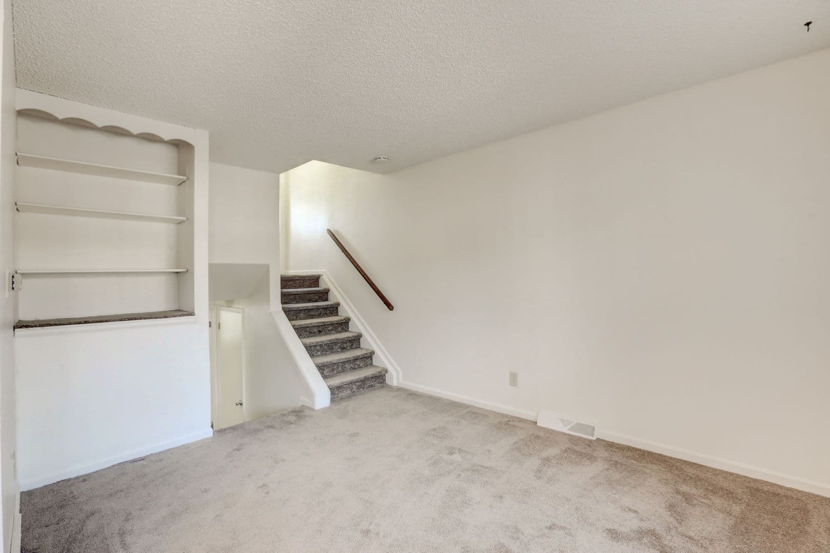 Lakewood Apartment: 11280 W. 20th Ave.