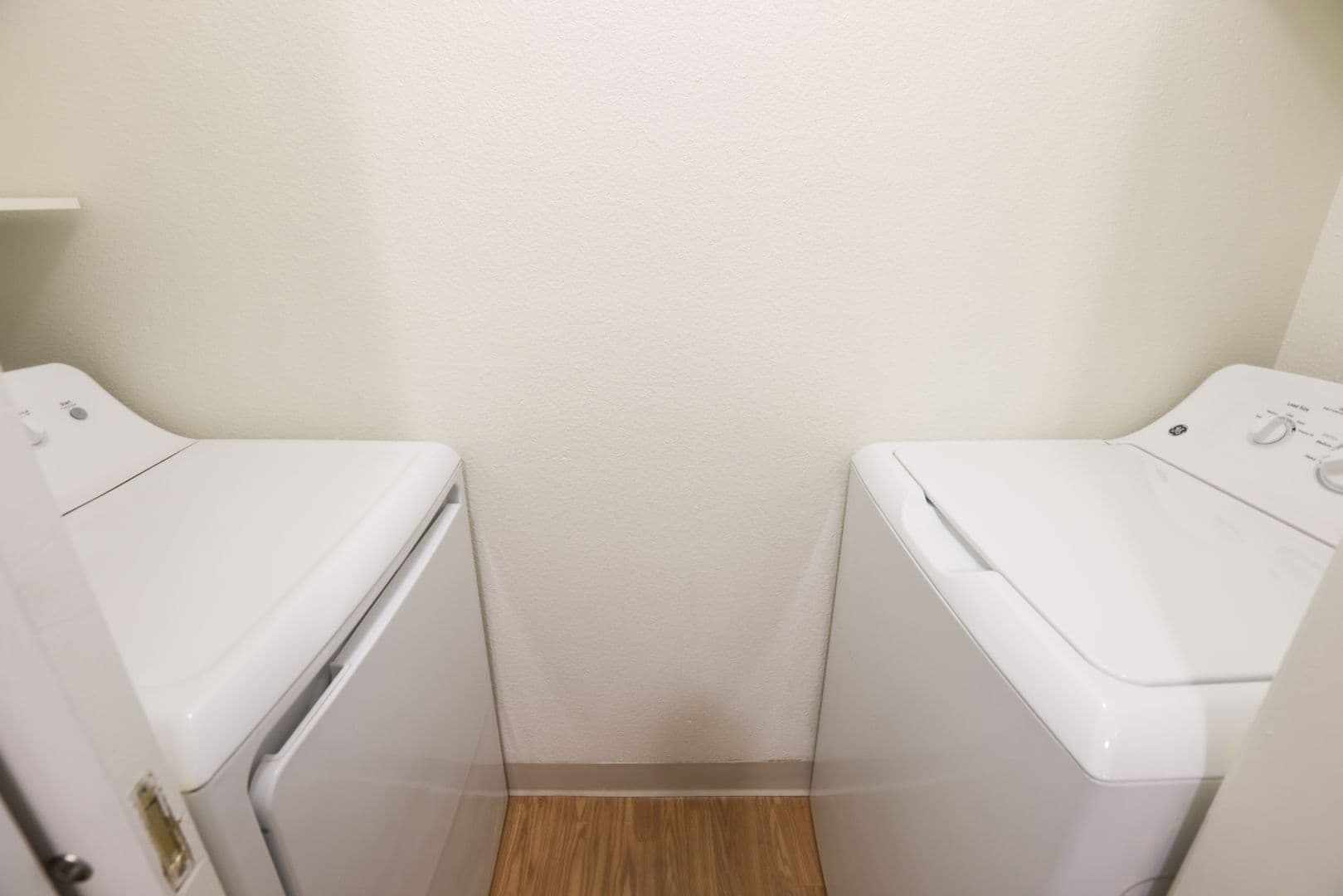 Lakewood Apartment: 12598 W. Dakota Avenue