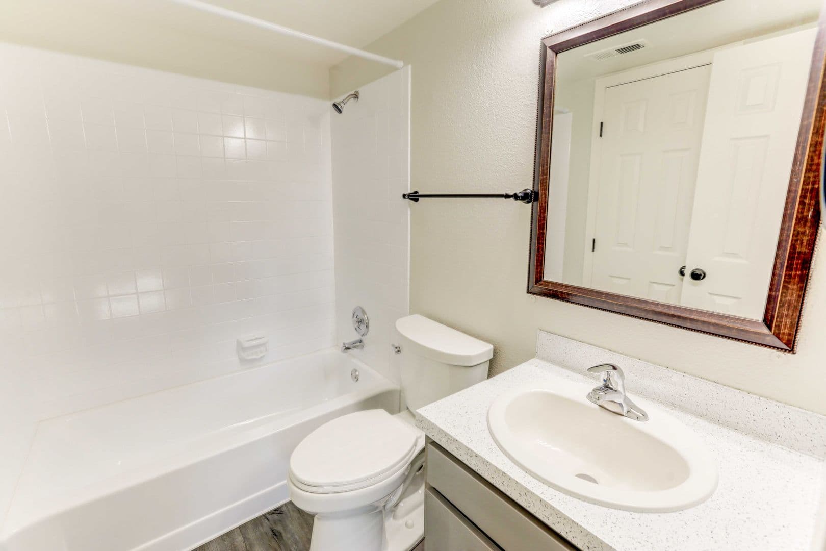 Lakewood Apartment: 1672 Dover Street