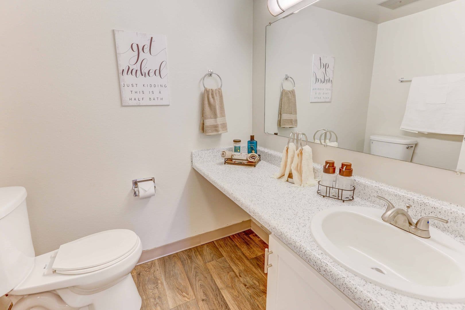 Golden Apartment: 17600 W 14th Ave.