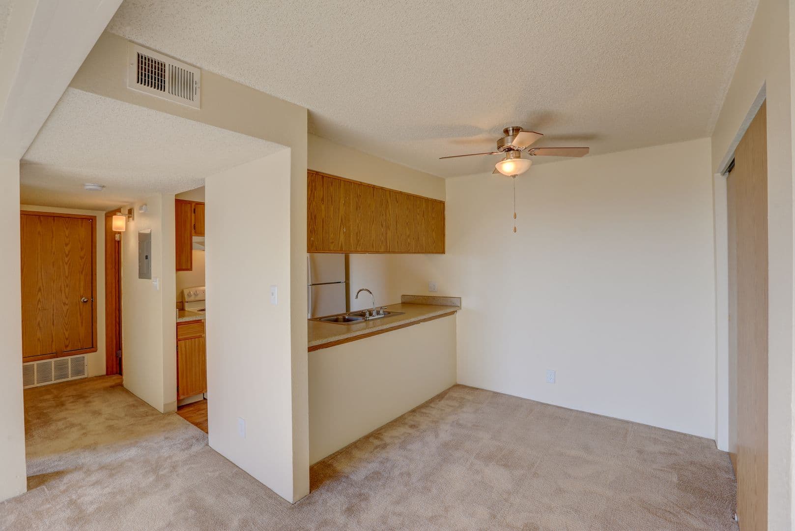 Lakewood Apartment: 12598 W. Dakota Avenue