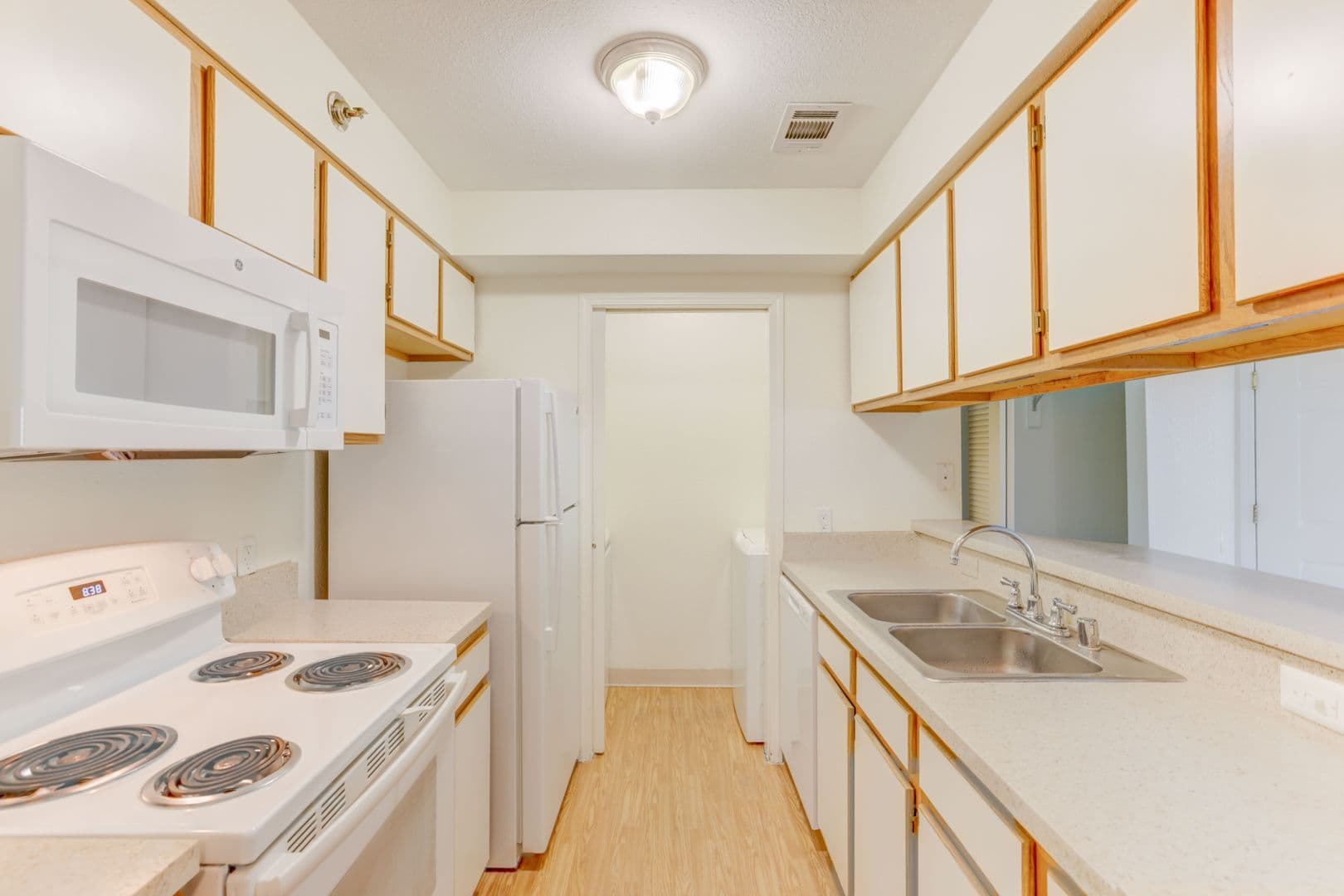 Lakewood Apartment: 12598 W. Dakota Avenue
